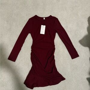 Elegant Burgundy Long Sleeve Dress
